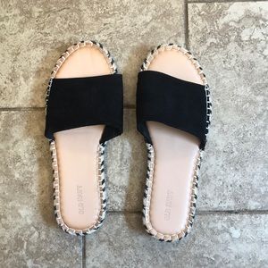 Old Navy Size 9 black espadrille slip-on sandals